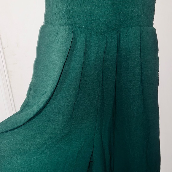 Wide leg Jumpsuit - Picture 4 of 4